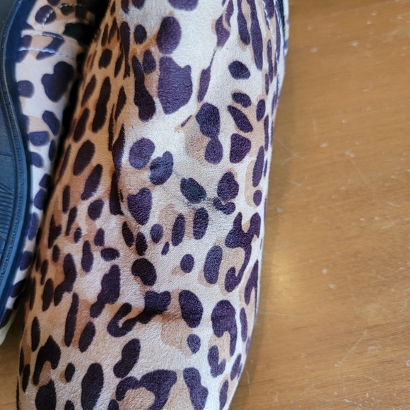 Dr. Scholl's Side Zip Leopard Print Ankle Boot with Black Sole Size 8 - Picture 6 of 9
